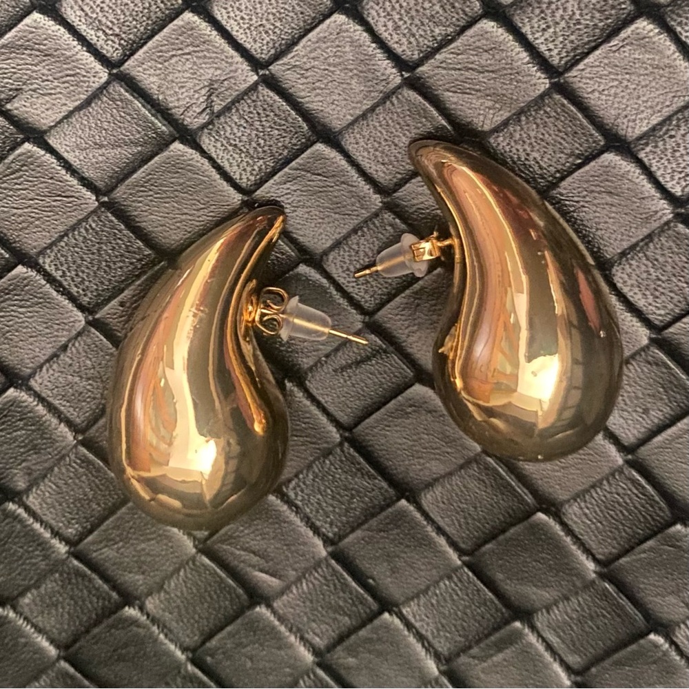 Chunky 18K Gold Plated Earrings Hypoallergenic Lightweight Water Drop